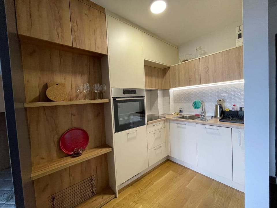 Coffee/tea facilities, Kitchen or kitchenette, dishwasher, pet friendly, stove