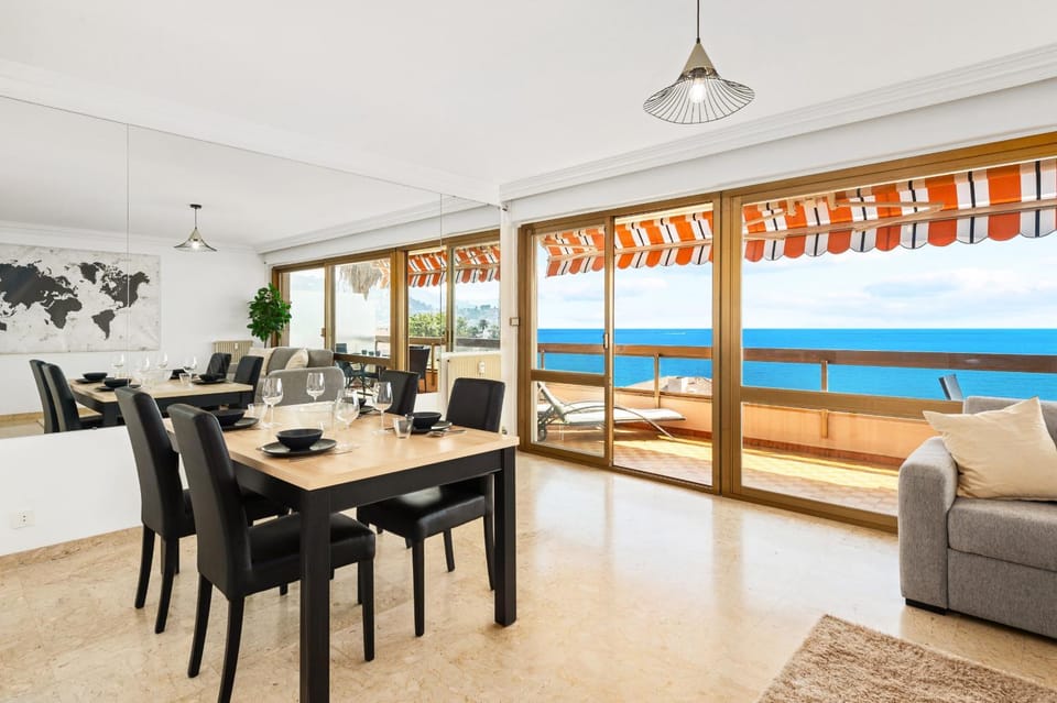 "La Cuse" Vue Mer Imprenable, Calme, Parking Apartment in Menton