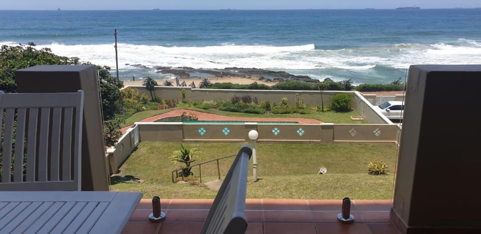 Day, Natural landscape, Garden, View (from property/room), Balcony/Terrace, Dining area, Sea view