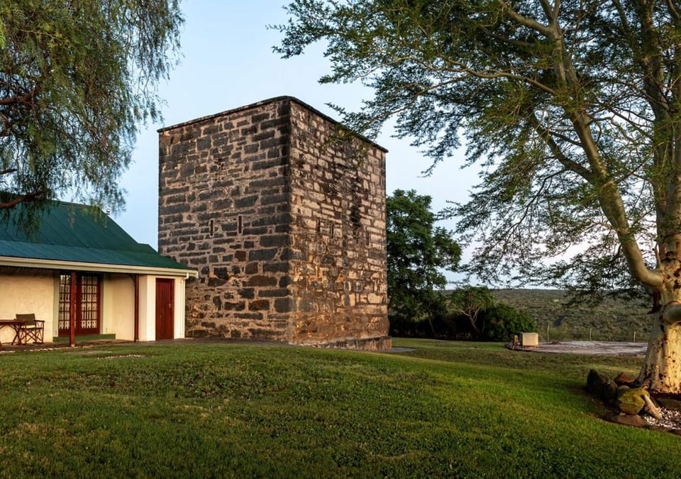 Property building, Natural landscape, Landmark view