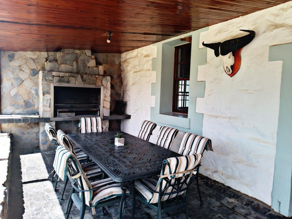 BBQ facilities, Dining area