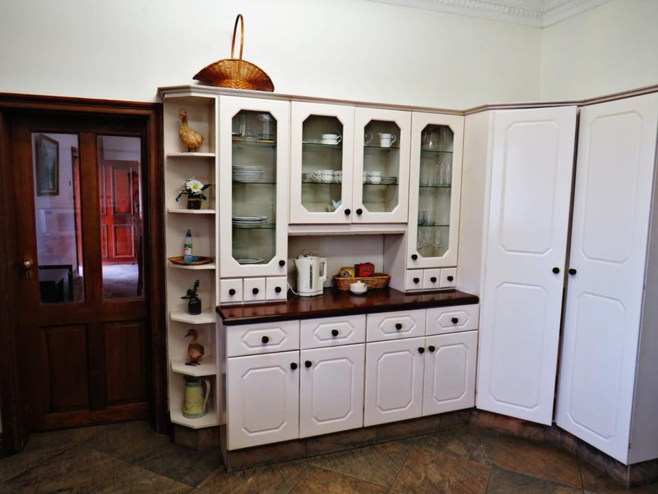 Communal kitchen, oven, kitchen