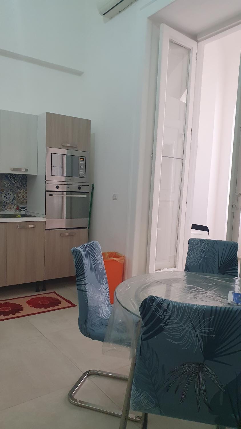 Seating area, minibar, pet friendly, kitchen, kitchen