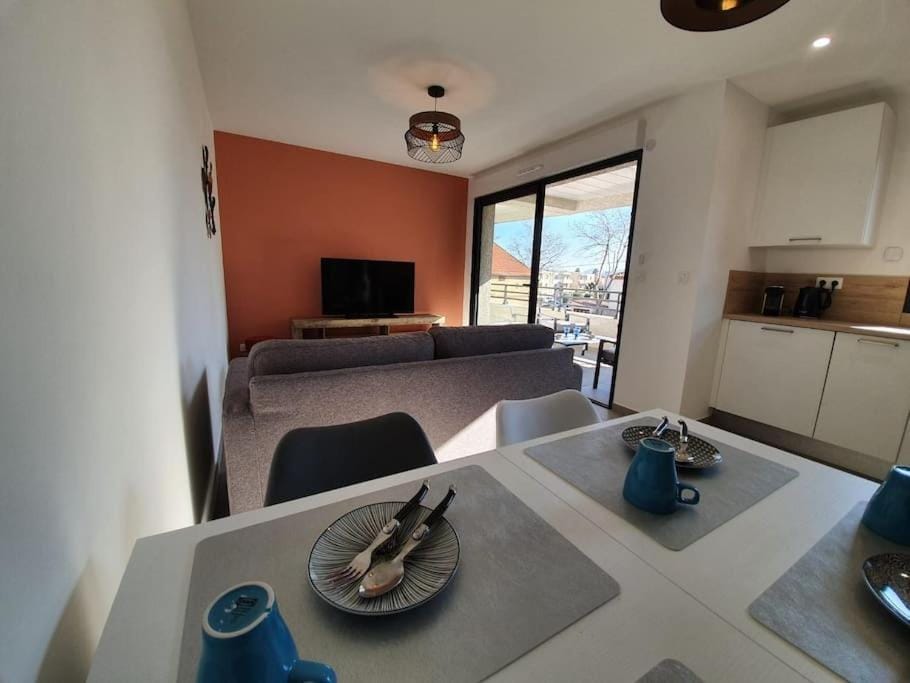Appartement neuf très lumineux avec parking Apartment in Argeles-sur-Mer