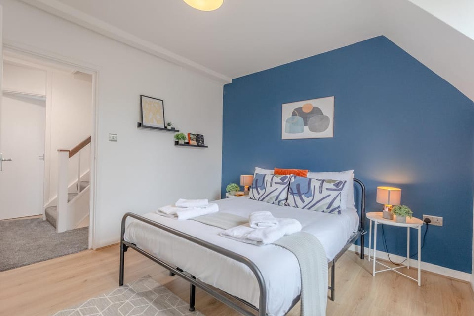 Central 3 Bedroom House With Garden House in London Borough of Southwark