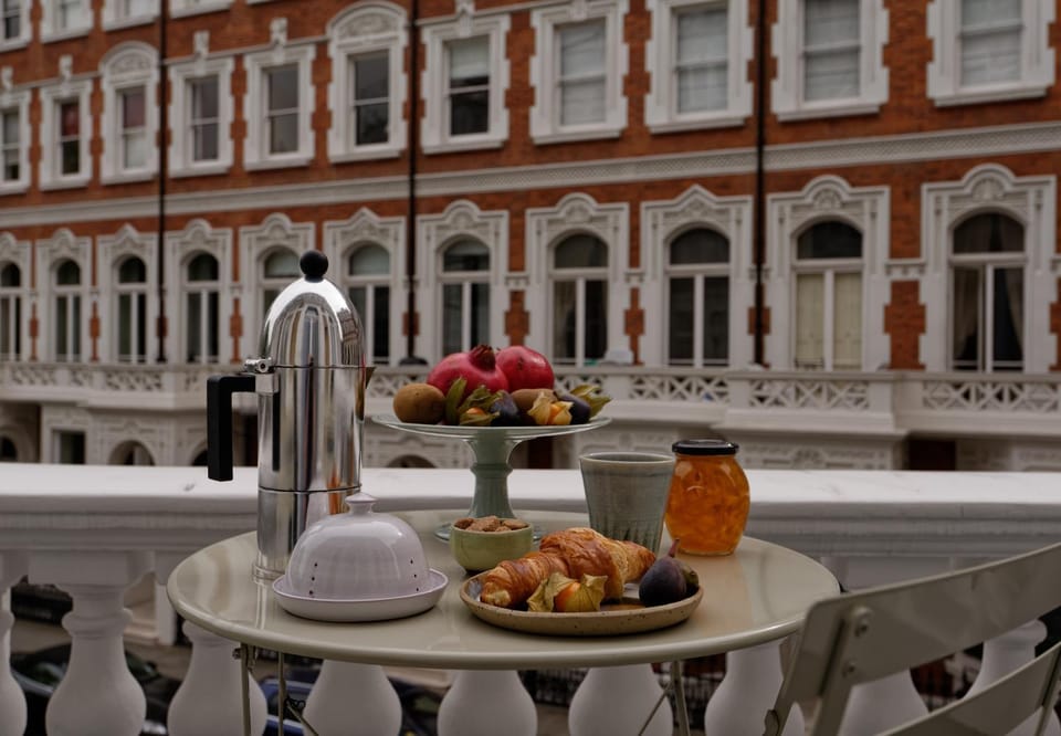 Kensington Apartments by Kirei House Apartment in City of Westminster