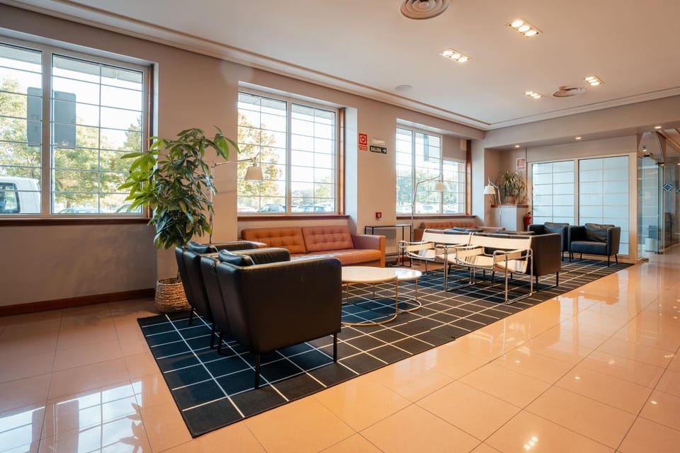 Property building, Communal lounge/ TV room, View (from property/room), Lobby or reception, Garden view