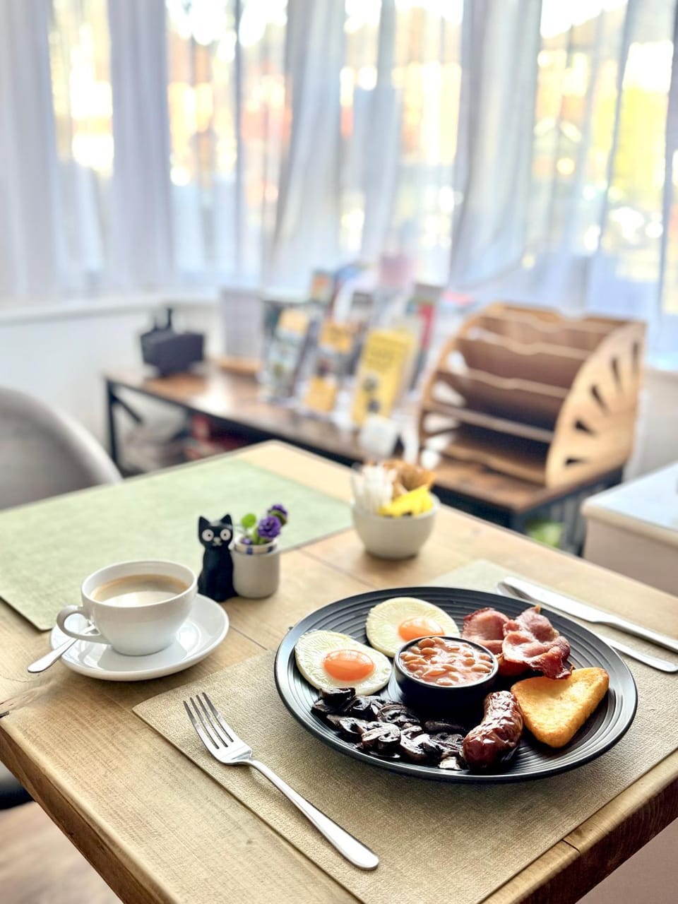 Communal lounge/ TV room, Activities, Library, Living room, Street view, Street view, Area and facilities, Area and facilities, Breakfast, Breakfast, English/Irish breakfast, English/Irish breakfast