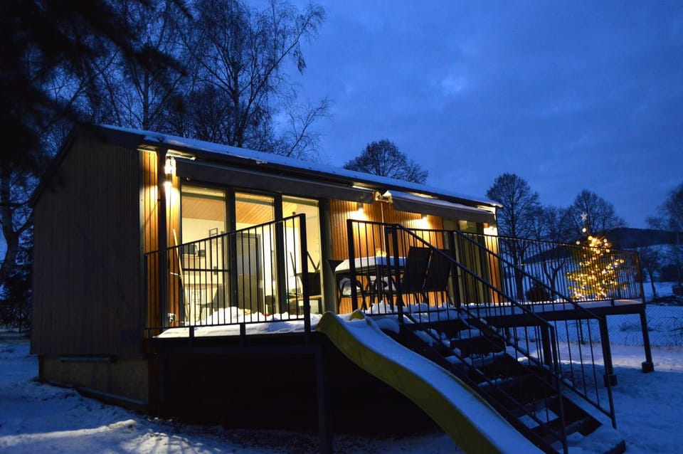 Property building, Winter, Balcony/Terrace
