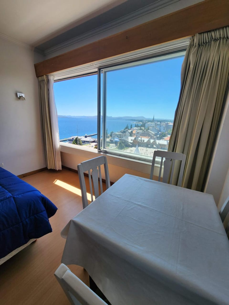 View (from property/room), Photo of the whole room, Dining area