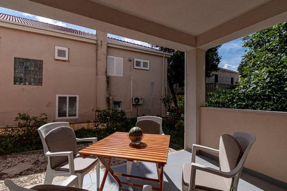 Garden, Balcony/Terrace, Seating area, Garden view