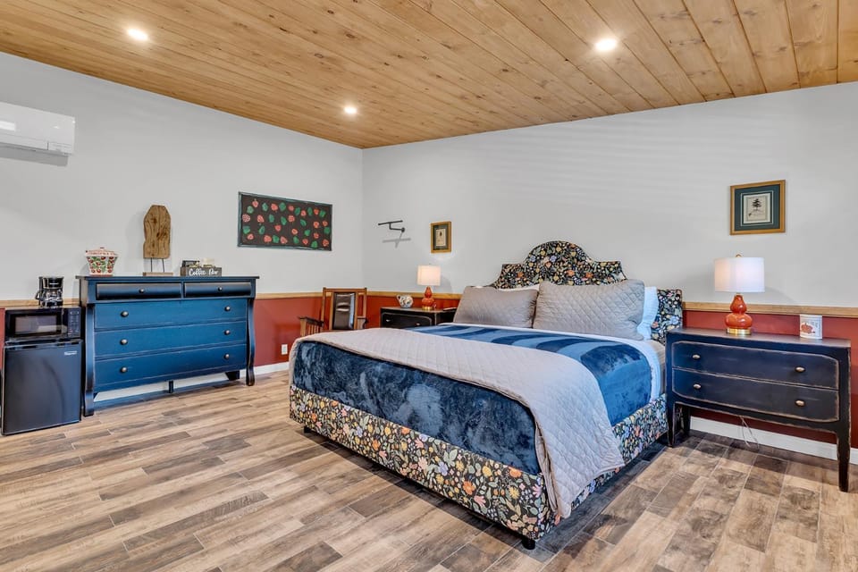 Idyllwild Inn and Strawberry Creek Inn Inn in Idyllwild-Pine Cove