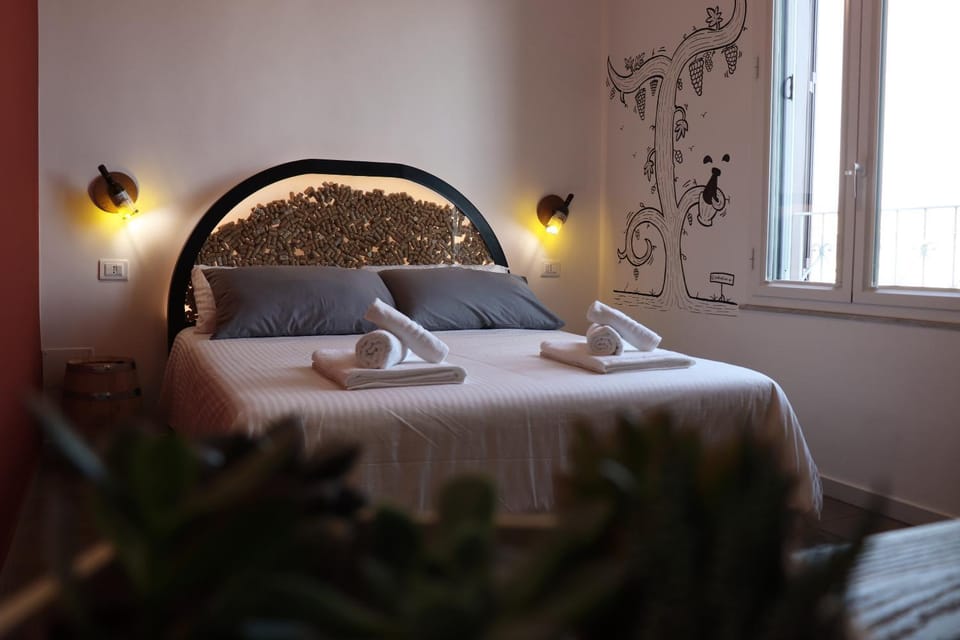 Bed, View (from property/room), Photo of the whole room, Bedroom, towels