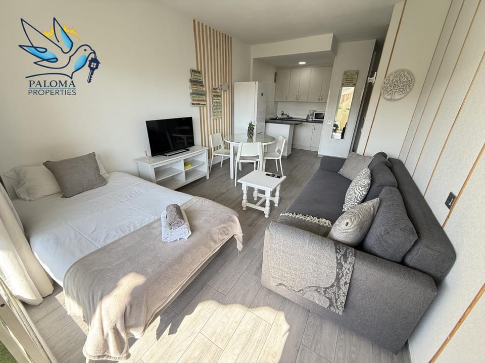 Benal beach cozy apartment with a water park. Apartment in Benalmadena