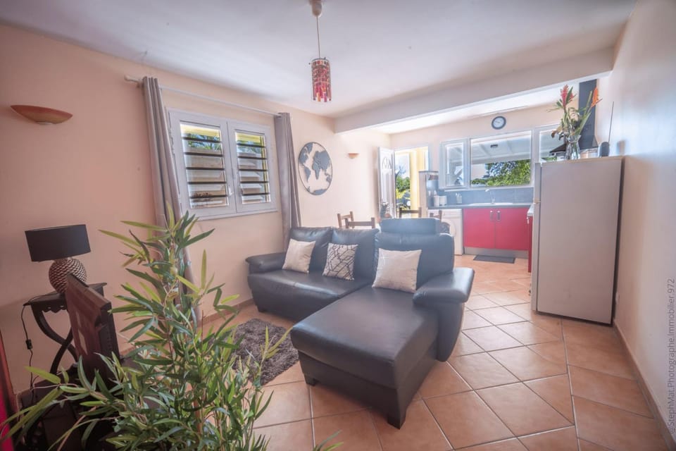 972A - Magnificent ground floor with swimming pool Apartment in Le Diamant