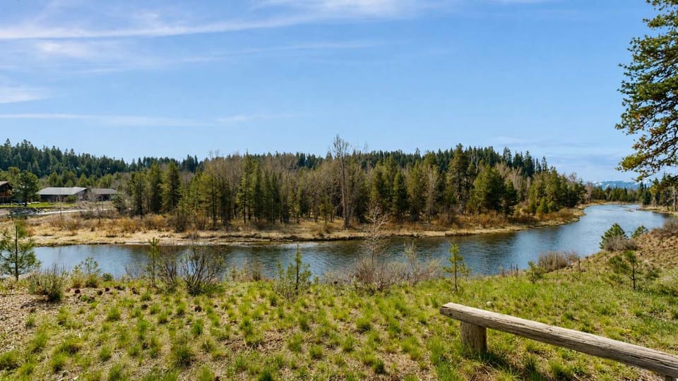 BOTHR Steelhead House in Valley County