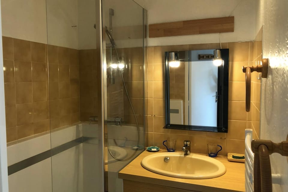 Nice 37m near the center of La Salle-les-Alpes Apartment in Saint-Chaffrey