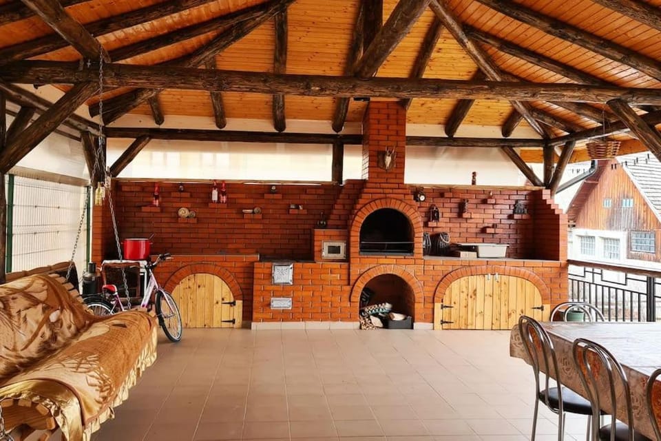 BBQ facilities, Balcony/Terrace, Seating area