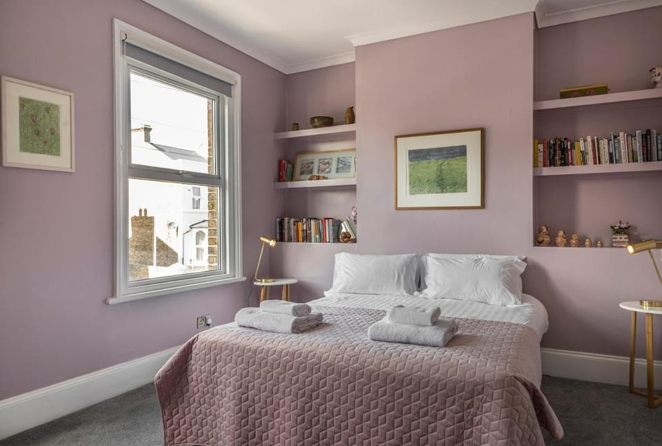 Picton House- 3 bed house with decking and garden, central Ramsgate House in Ramsgate