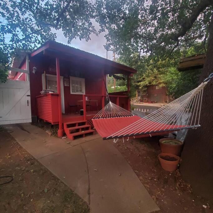Cozy, Cheerful & Charming Cabin - Historic Julian Cabin in Julian