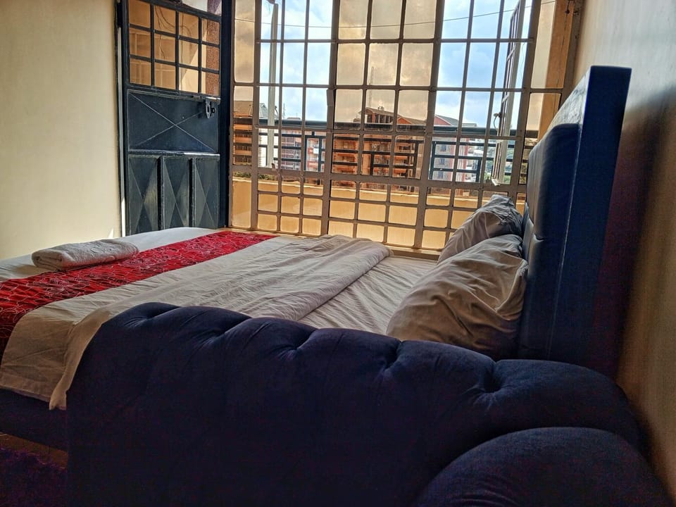 Bed, Living room