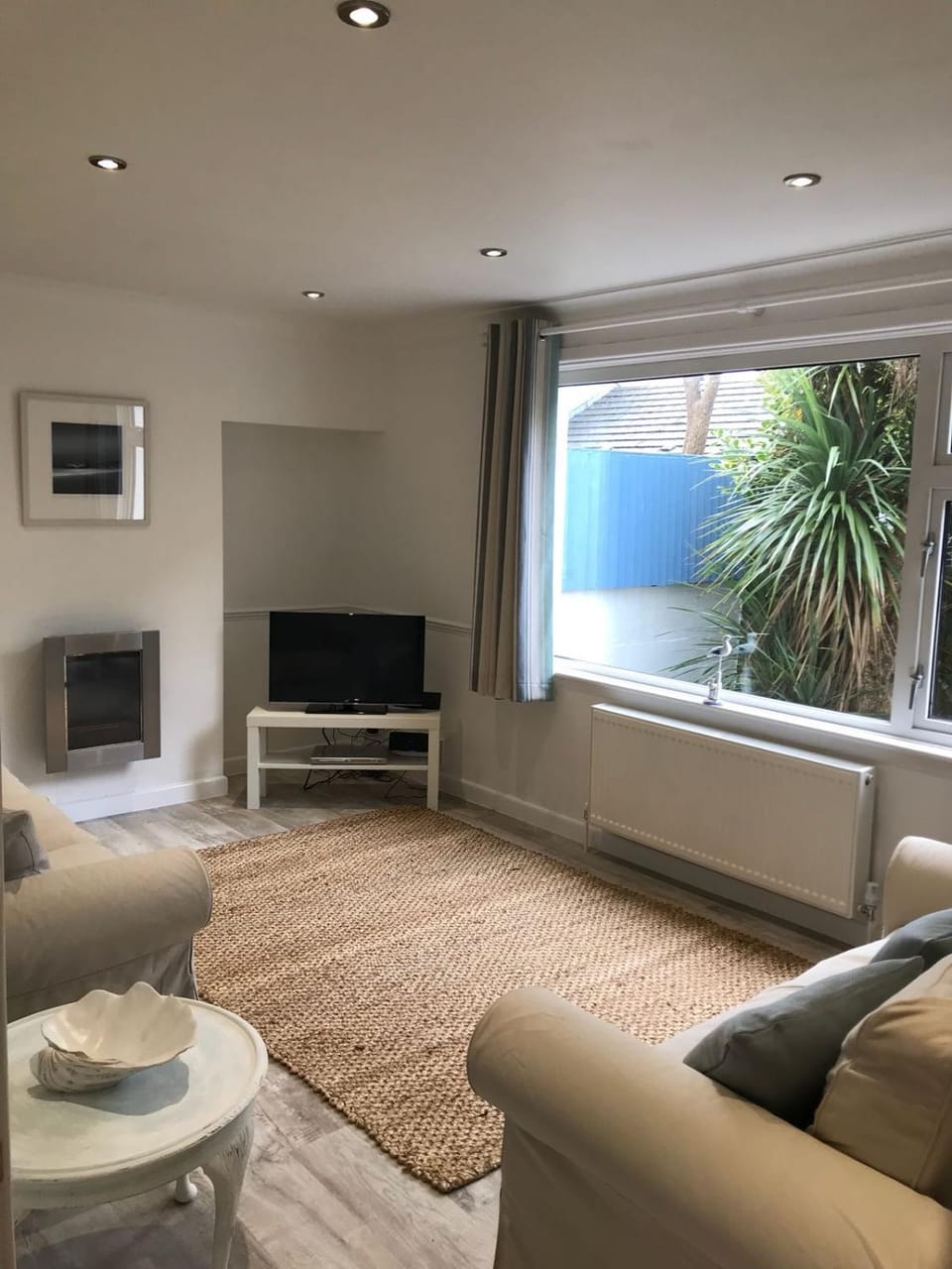 Communal lounge/ TV room, Living room, Seating area