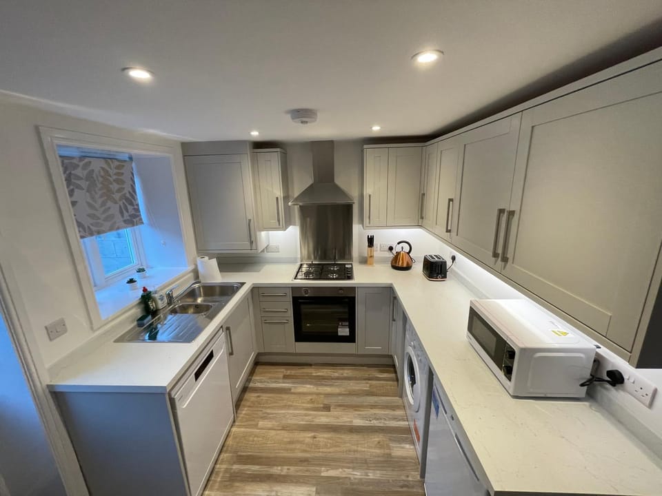 Coffee/tea facilities, Kitchen or kitchenette, dishwasher, minibar, pet friendly, stove, toaster