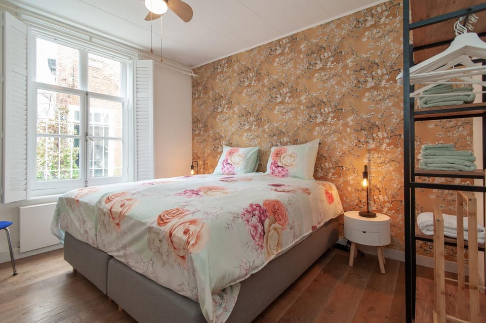 Bed, Bedroom, wardrobe