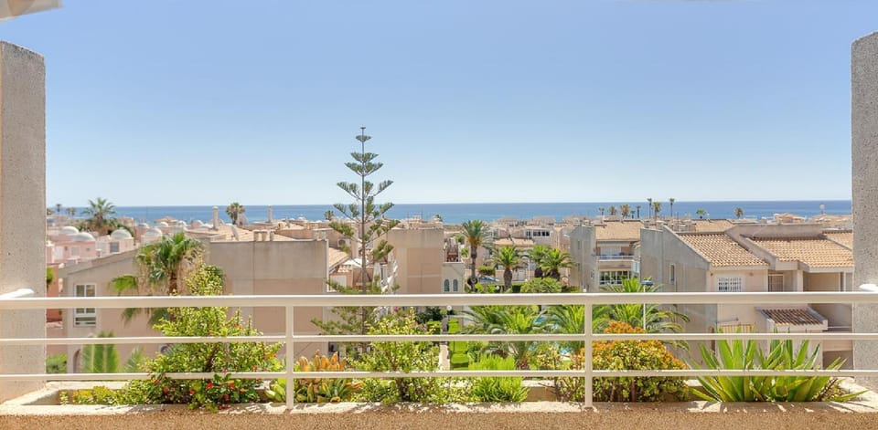 View (from property/room), View (from property/room), City view, City view, Garden view, Garden view, Landmark view, Landmark view, Sea view, Sea view, Street view, Quiet street view