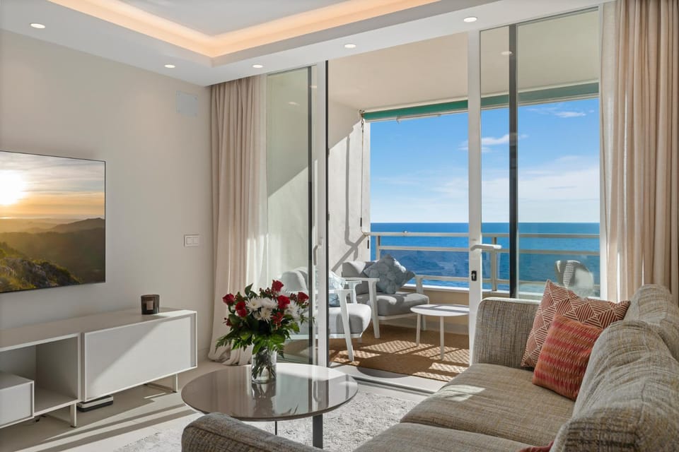 Balcony/Terrace, Living room, Seating area, Sea view
