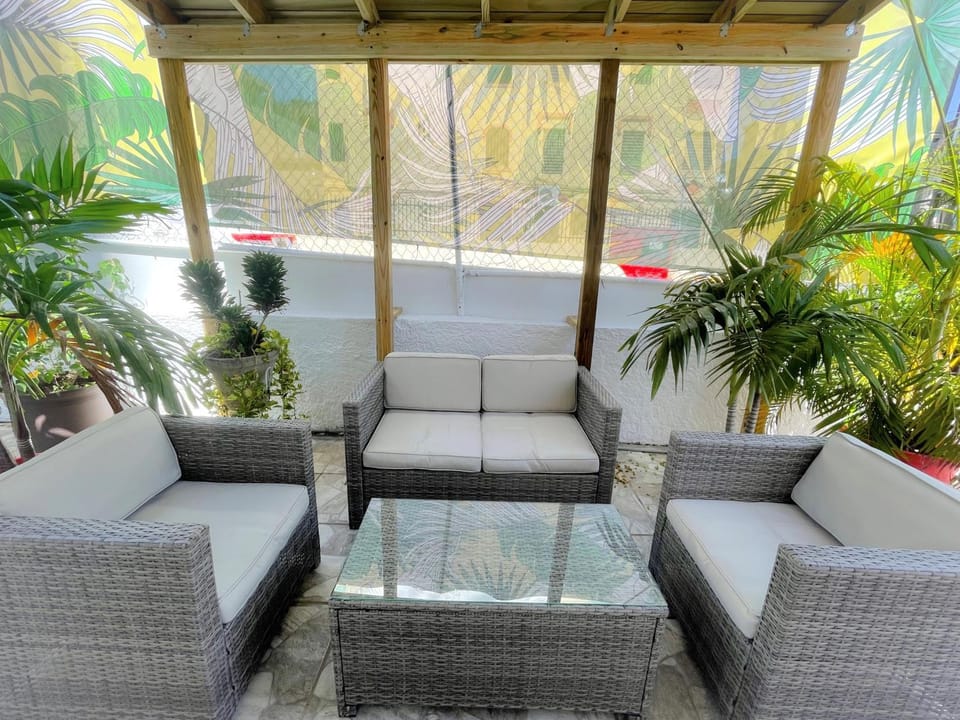 Patio, Day, Balcony/Terrace, Seating area