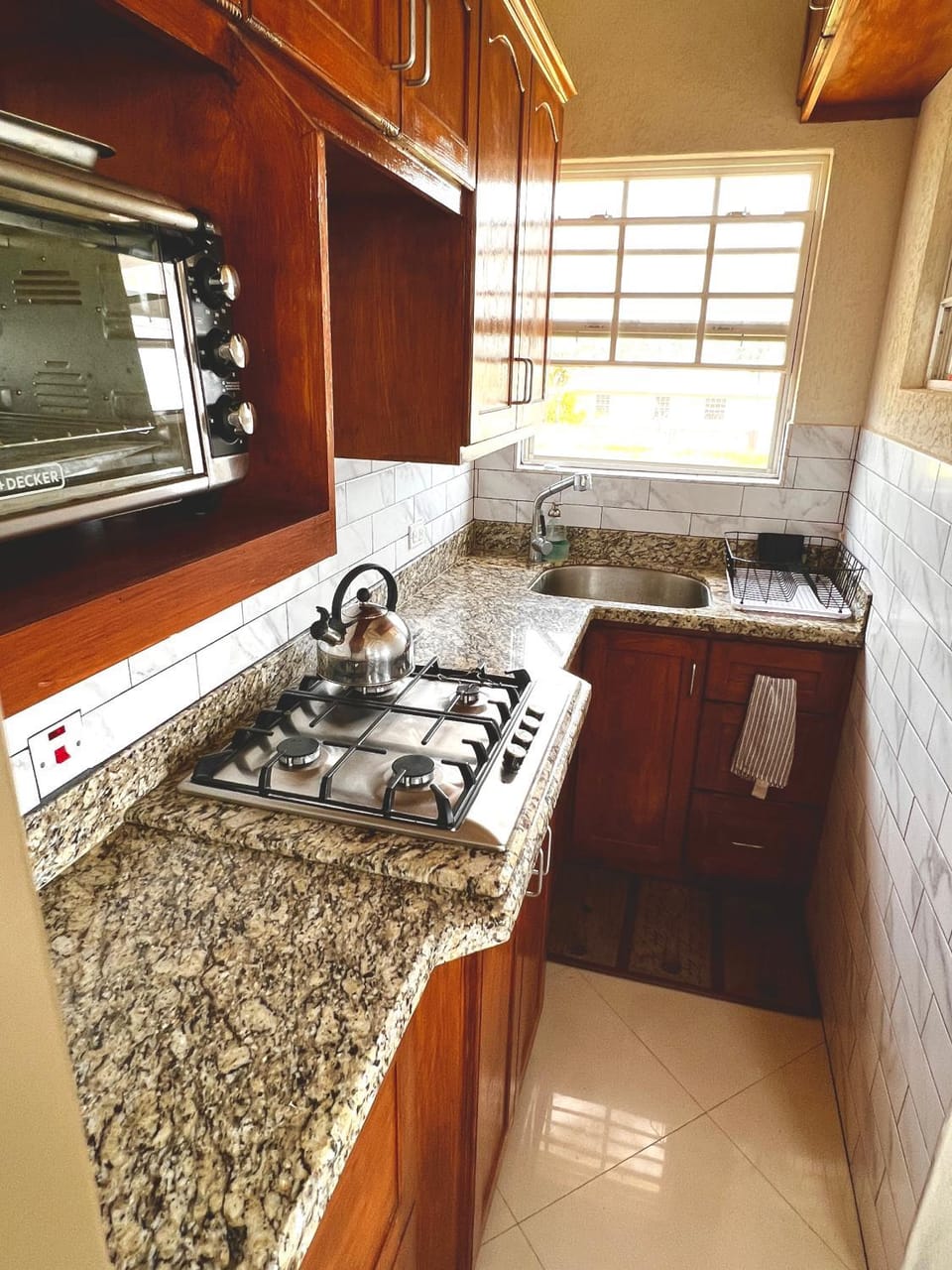 Kitchen or kitchenette, pet friendly, pet friendly, stove, stove, toaster, toaster, kitchen, kitchen