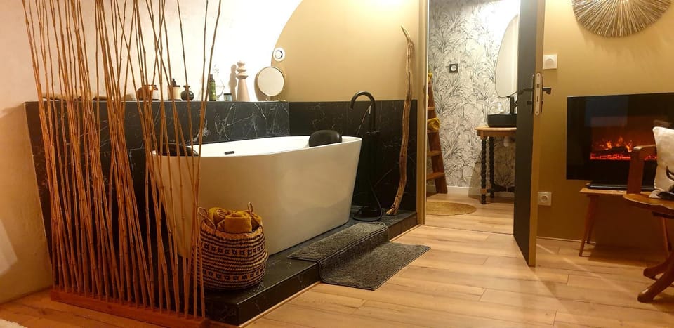Bathroom, Bath