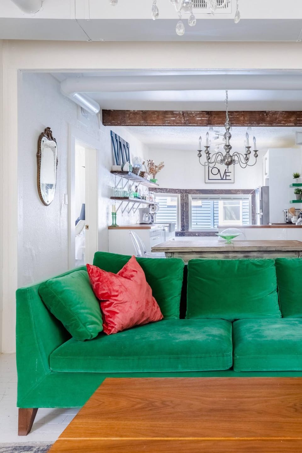 Living room, Seating area
