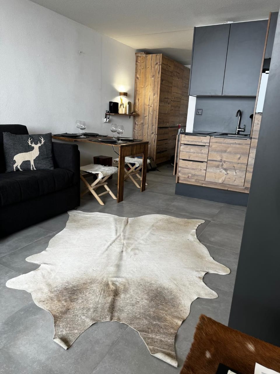 Superbe studio Anzère, rénové, au pied des pistes Apartment in Canton of Valais