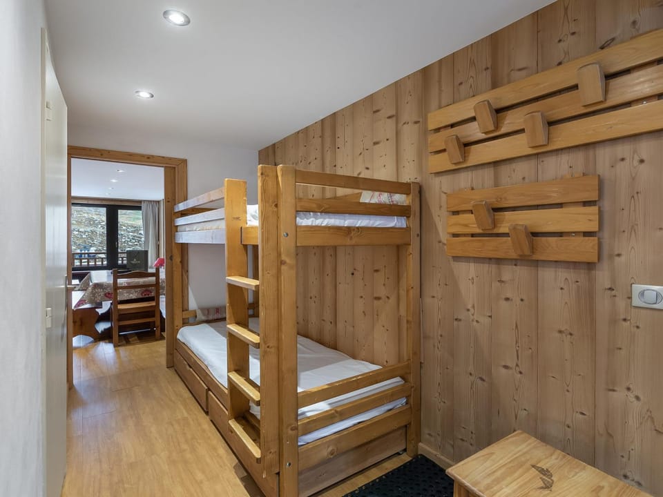 Appartement à Val Thorens 6 pers près des pistes avec balcon et WIFI - FR-1-640-19 Apartment in Les Allues