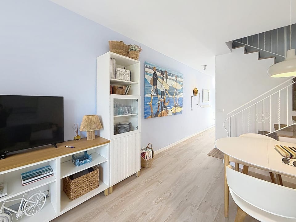TV and multimedia, Living room, Dining area