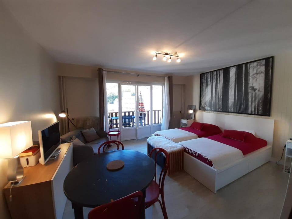 Studio rénové centre station pour 2 pers. - FR-1-512-259 Apartment in Les Allues