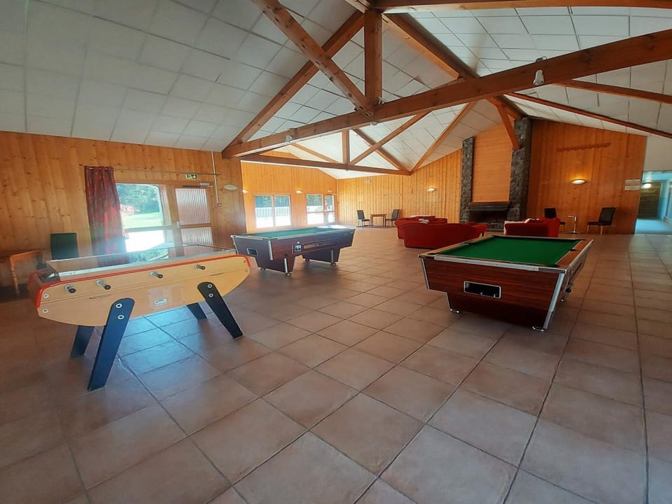 Appartement lumineux avec piscine et parking près du centre Apartment in Samoëns