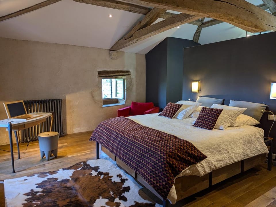 Prieuré restauré avec jardin, charme ancien et commodités modernes, près de l’église à Beaulieu - FR-1-653-145 House in Nouvelle-Aquitaine