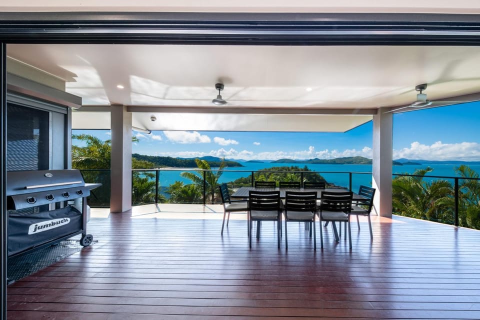 Shutehaven Villa House in Whitsundays