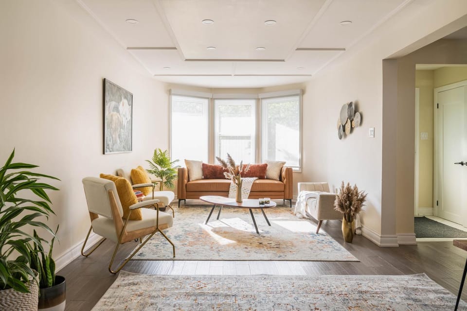 Living room, Seating area