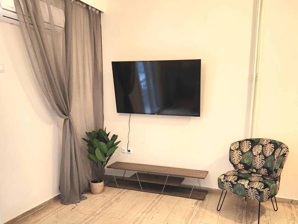 TV and multimedia, Seating area, Evening entertainment