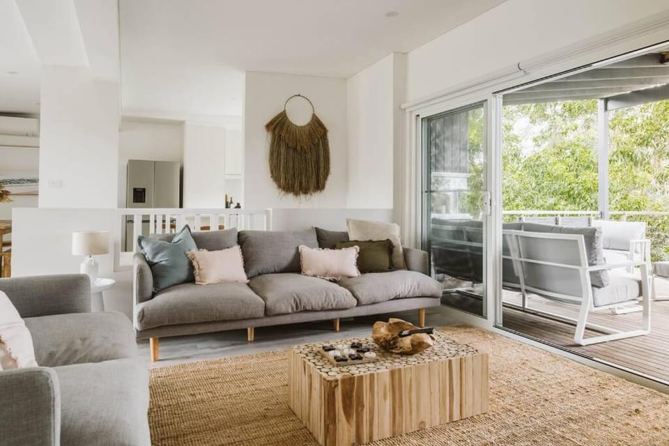 Shoreline House in Culburra Beach