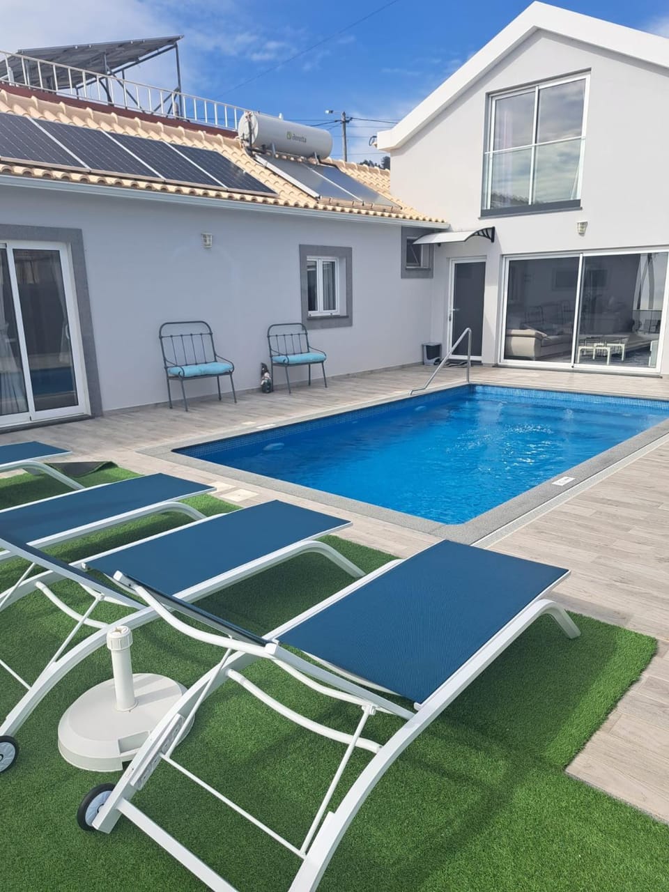 Patio, Pool view, Swimming pool