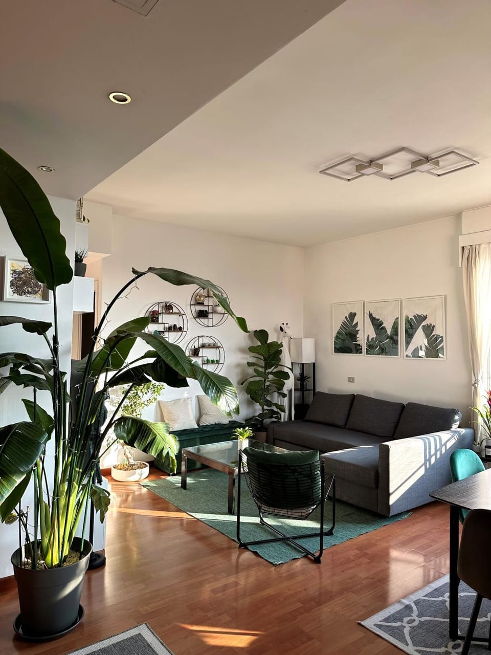 Living room, Seating area