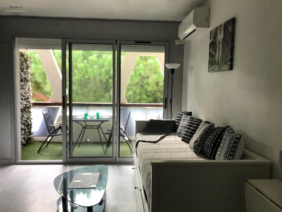 LE BROOKLYN - Studio Centre Ville avec climatisation et connexion Wifi Apartment in La Grande-Motte