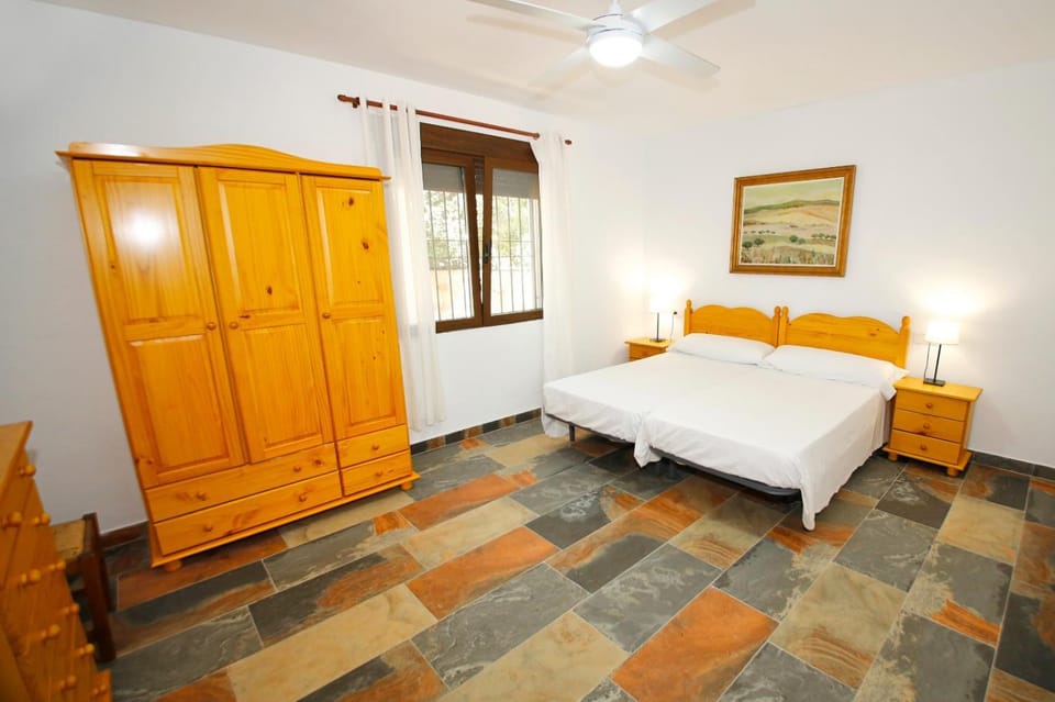 Senia Tomaset III House in Alacantí