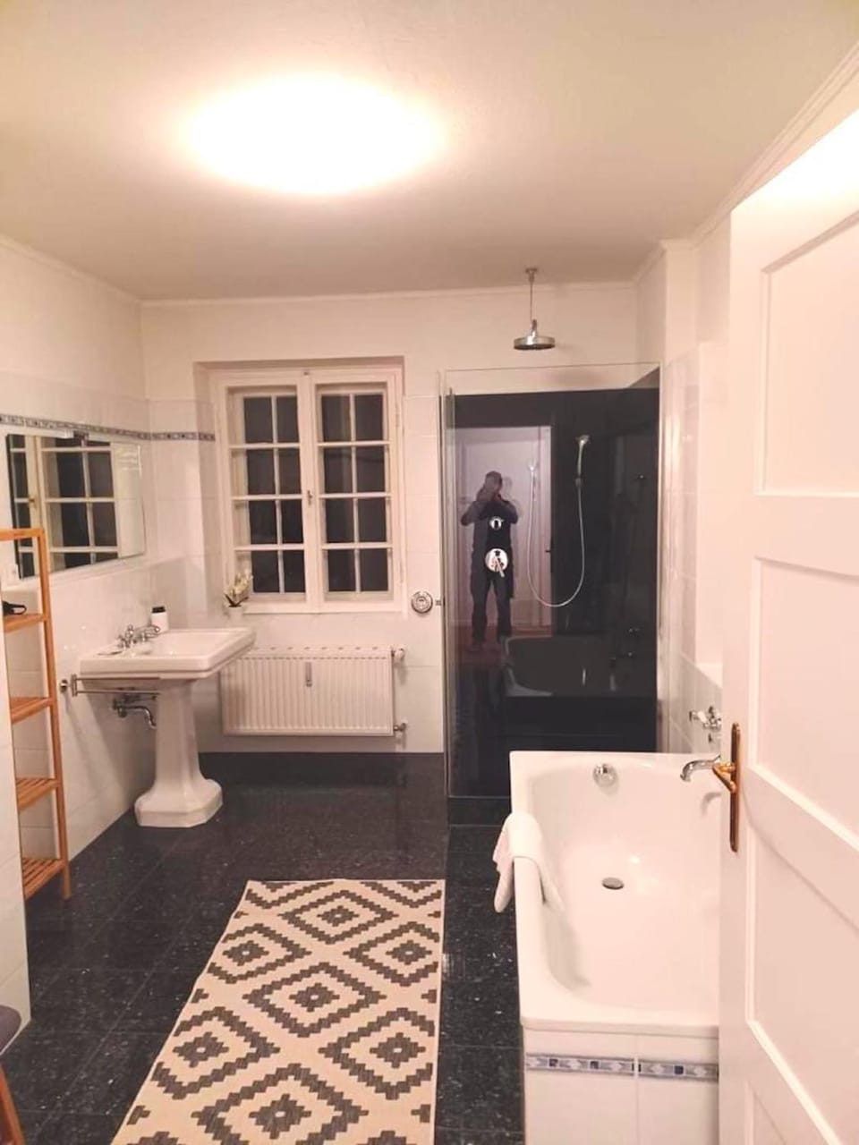 Edle Altbauwohnung trifft oberbayrisches Bergidyll Apartment in Tyrol