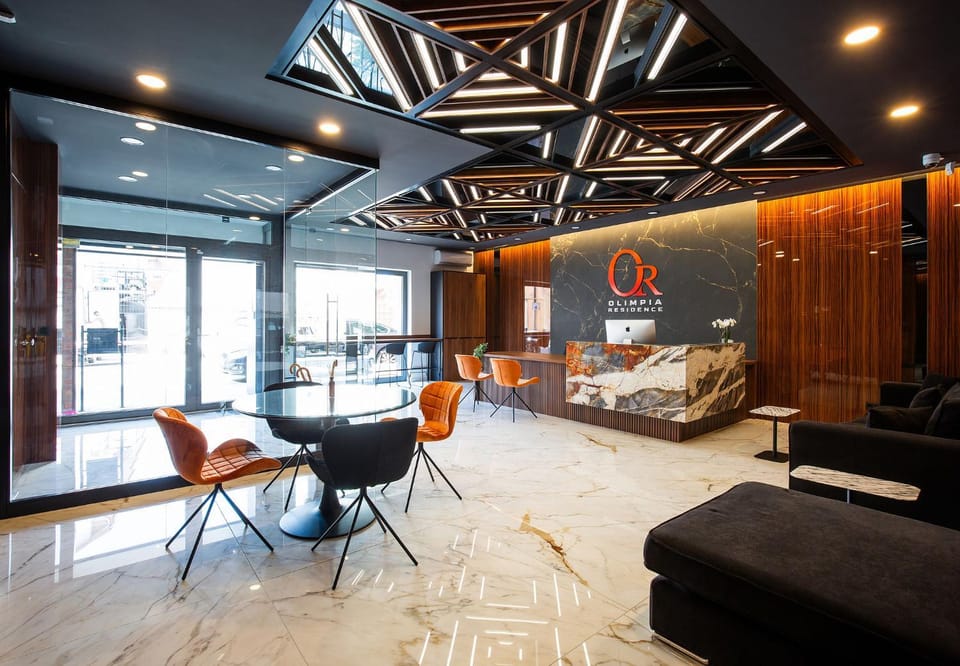 Communal lounge/ TV room, Lobby or reception